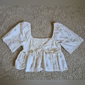 American Eagle Outfitters White Floral Blouse